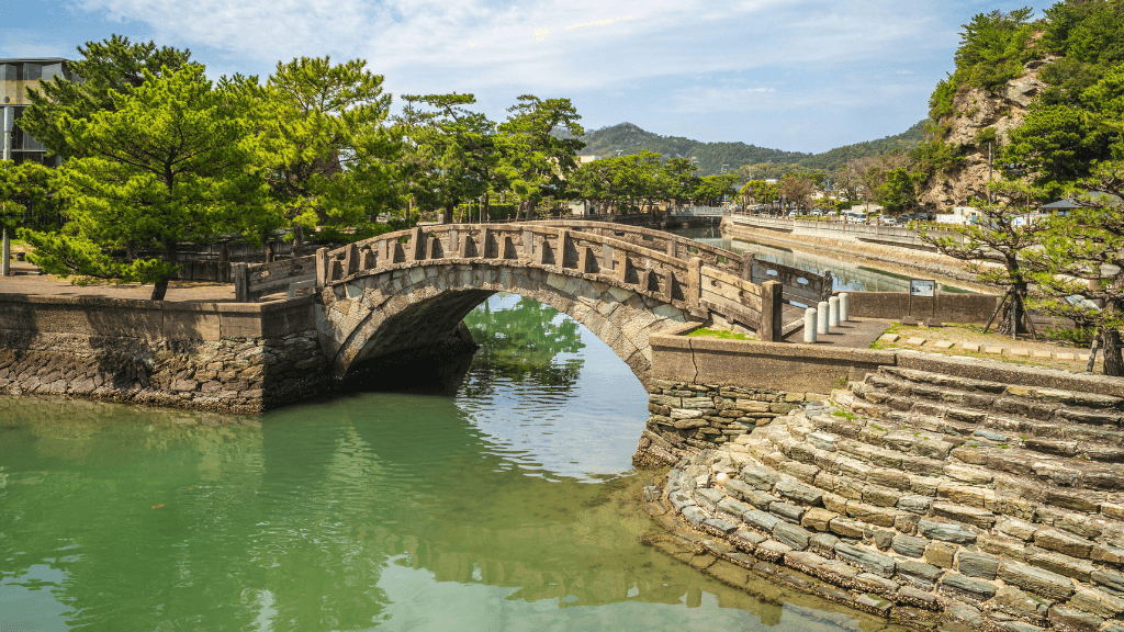 Icons of Japan | 10/14 Days of Temples, Trains & Tastes