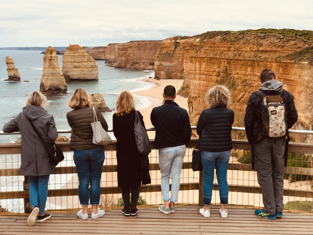 How to Choose the Right Guided Tour Company in Australia: 10 Questions Answered - Zero Trace Tours