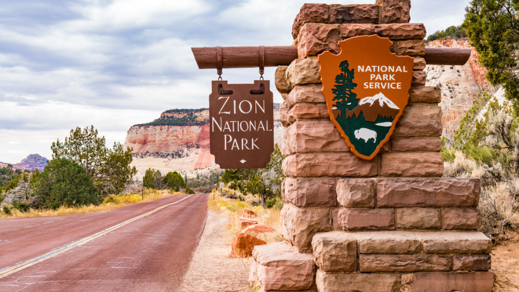 Icons of Western USA | 10–18 Days of Coast, Canyons & Giant Trees