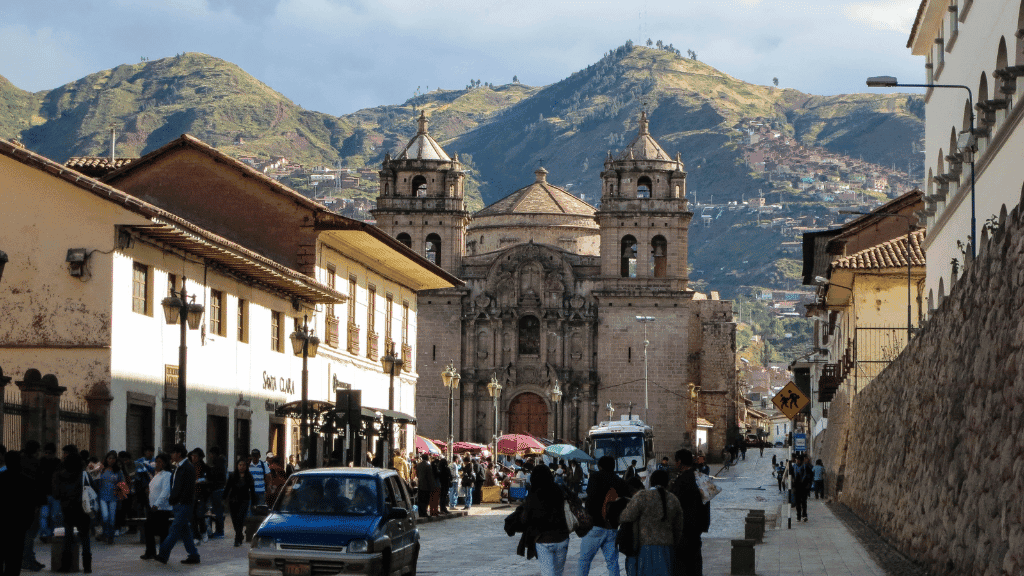 Andes to Amazon | 21 Days of Peru’s Grand Circuit & Machu Picchu by Train