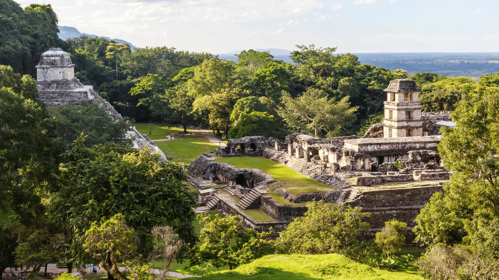 Maya Heartlands: 12 or 22 Days of Ruins, Rainforest & Reefs | Antigua → Playa del Carmen