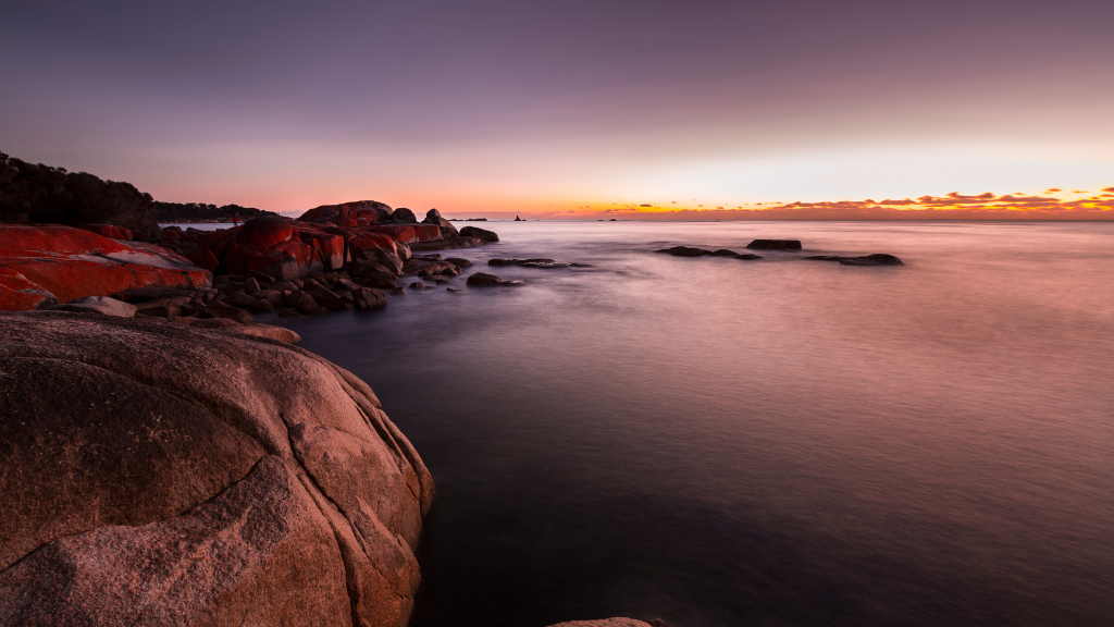 Fiery Bays & Pristine Shores: 4-Day Bay of Fires Guided Walk