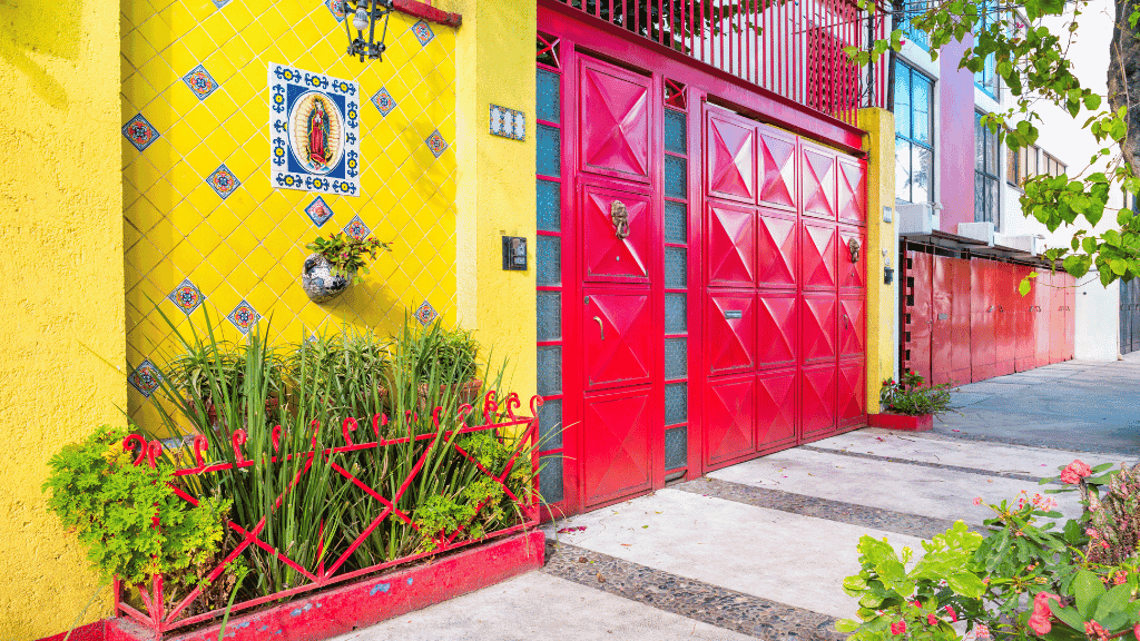 Colonial Streets to Coral Seas | 14 or 22-Day Mexican Mayan Adventure