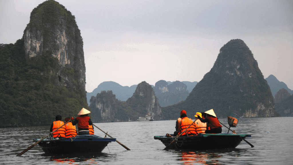 Icons of Vietnam | 12/15 Days of Old Towns, Epic Views & Street Eats