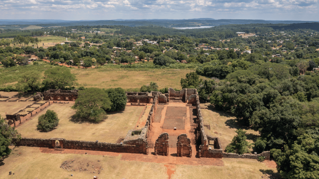 Maya Heartlands: 12 or 22 Days of Ruins, Rainforest & Reefs | Antigua → Playa del Carmen