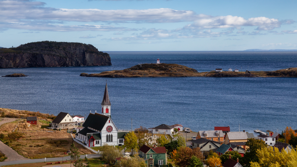 Coasts, Cliffs & Culture of Newfoundland | 8 or 18 Days on Canada’s Atlantic Edge