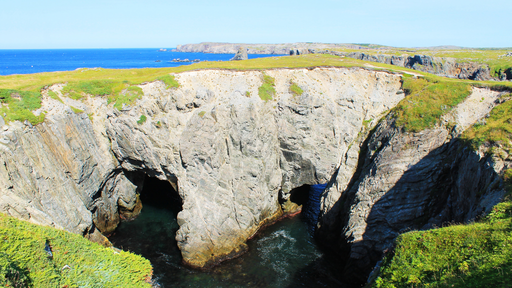 Coasts, Cliffs & Culture of Newfoundland | 8 or 18 Days on Canada’s Atlantic Edge