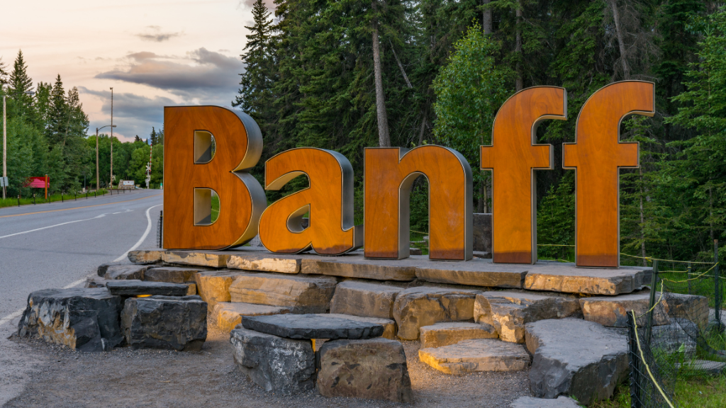 The Rockies 8-Day Turquoise Corridor | Banff, Jasper, Whistler & the Okanagan — Vancouver ⇄ Calgary