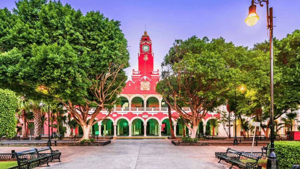 Colonial Streets to Coral Seas | 14 or 22-Day Mexican Mayan Adventure
