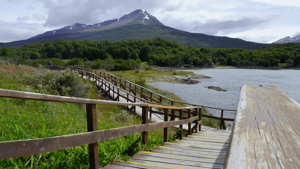 Patagonia Two Ways in 14-Days | Signature Sights or Serious Trails