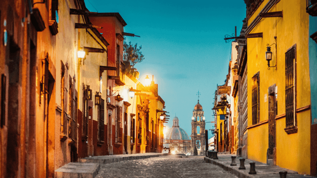 Colonial Streets to Coral Seas | 14 or 22-Day Mexican Mayan Adventure