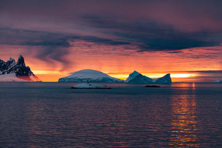 Edge of the Earth: Antarctica by Expedition Ship | 11-Days Ushuaia Roundtrip