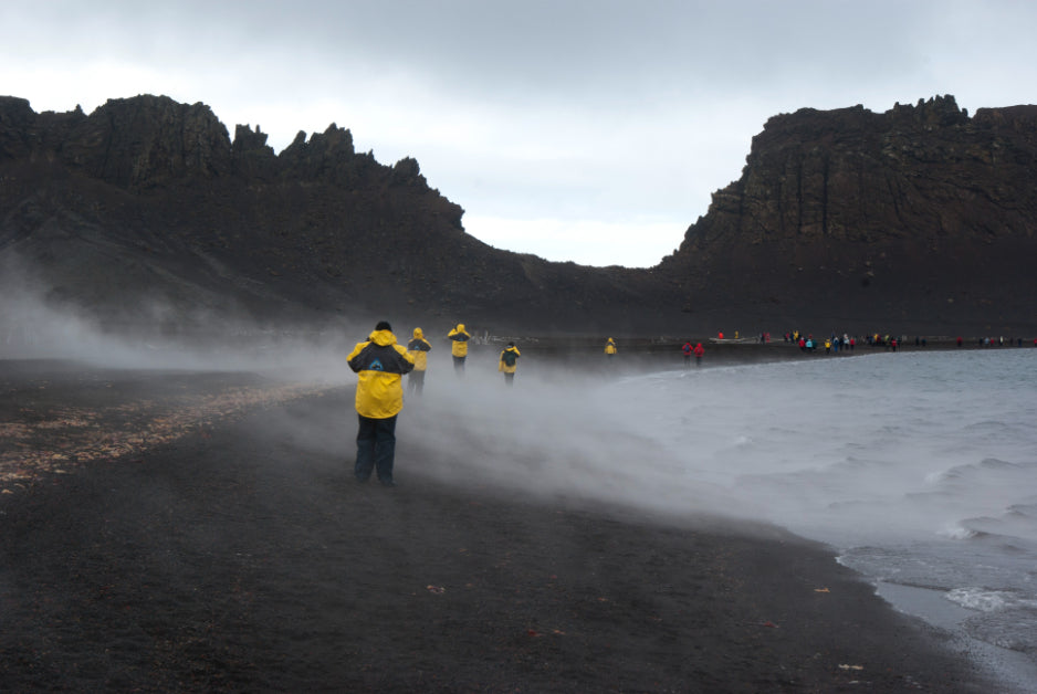 Edge of the Earth: Antarctica by Expedition Ship | 11-Days Ushuaia Roundtrip