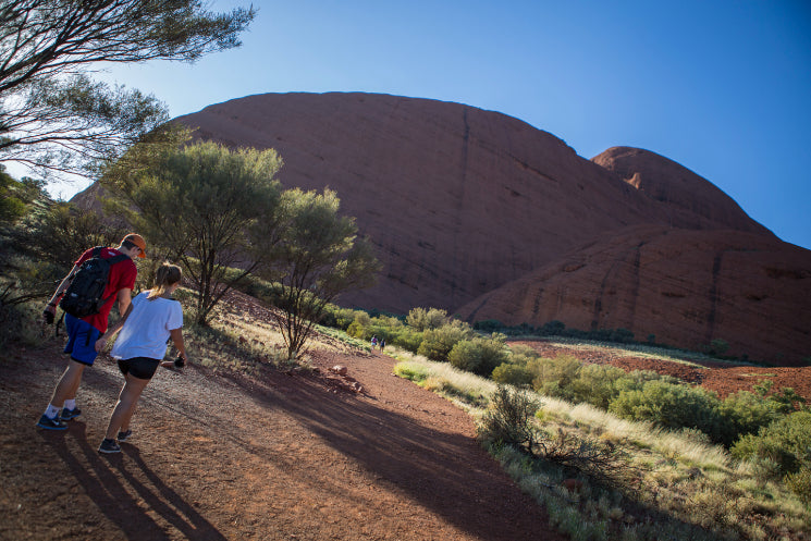 Iconic Aussie Traverse (10–23 Days) | Urban Icons, Uluru Sunsets & Whitsunday Sails