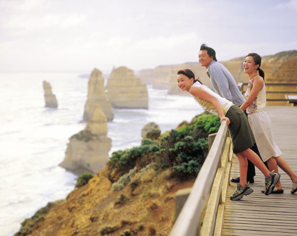 Melbourne Great Ocean Road & 12 Apostles Discovery Day Tour