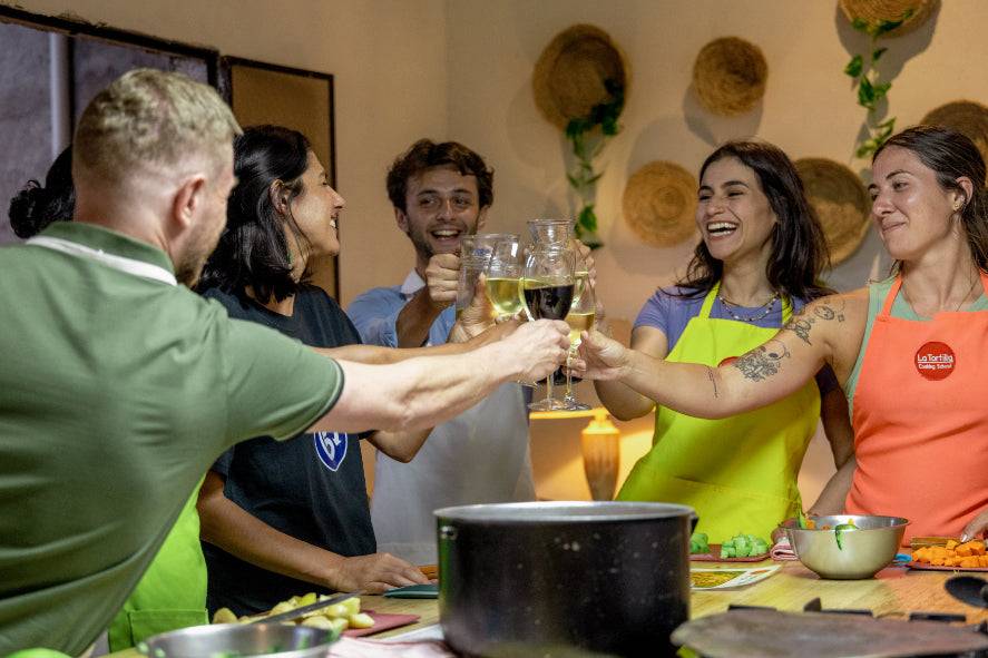 From Cenotes to Sloths: 32-Day Mexico-to-Costa Rica Traverse | Playa del Carmen → San José