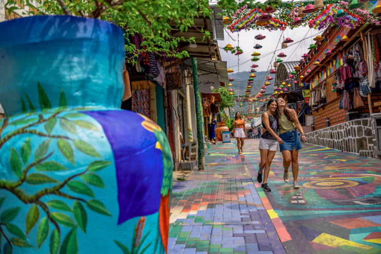 Icons of Central America | Caribbean Blues to Pacific Views | Mexico City → Antigua / San José (29/45 or 62 Days)