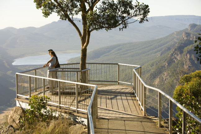 Grampians National Park Day Tour from Melbourne: Wildlife, Waterfalls & Aboriginal Culture Discovery
