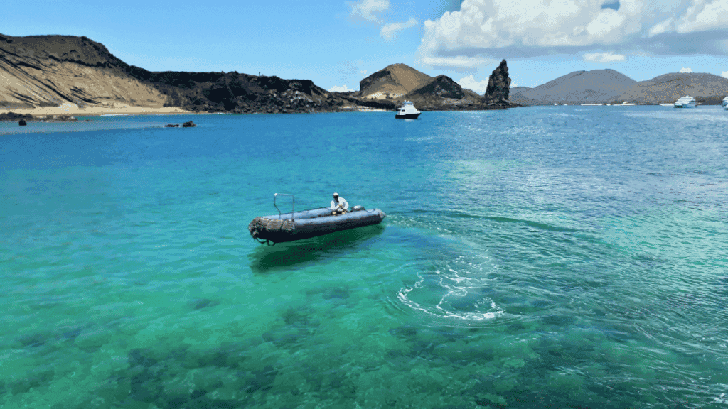 Small Ship Galápagos | 7/10 or 17-Days Island-Hoping Expedition