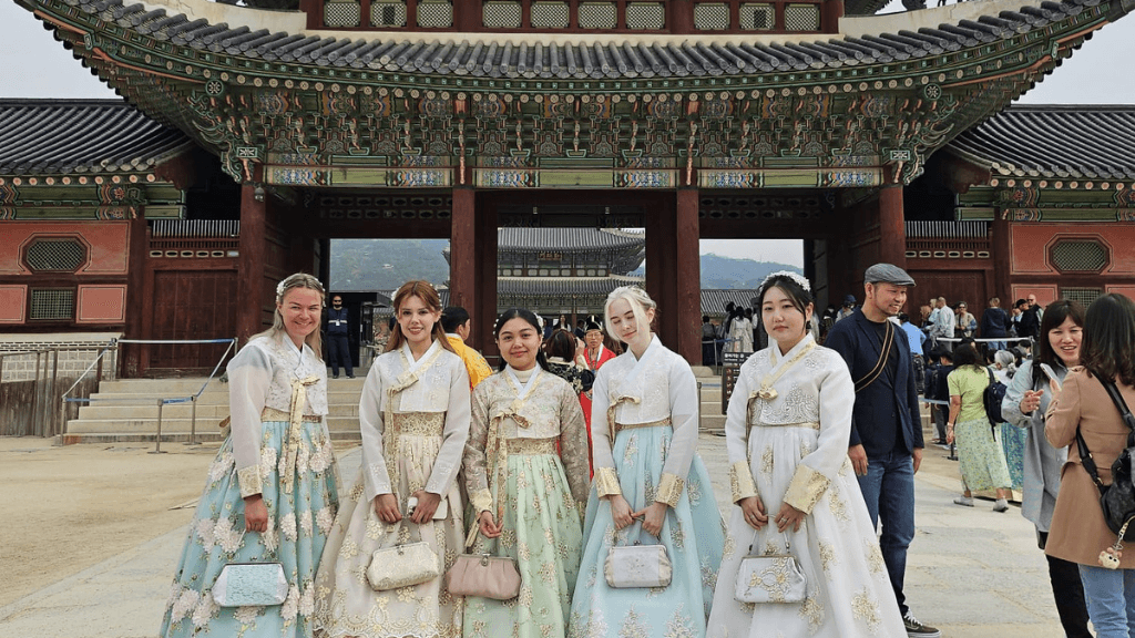 Icons of South Korea | 10/13 Days of K-Wave & Ancient Ways