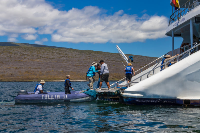 Small Ship Galápagos | 7/10 or 17-Days Island-Hoping Expedition