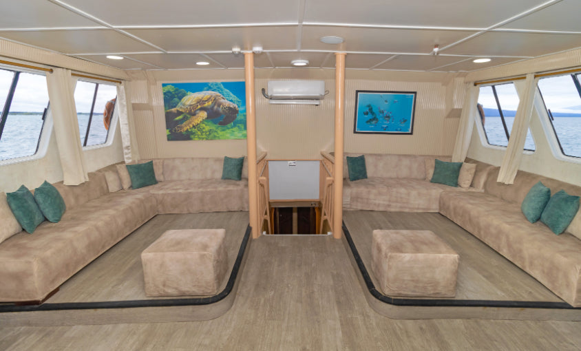 Small Ship Galápagos | 7/10 or 17-Days Island-Hoping Expedition