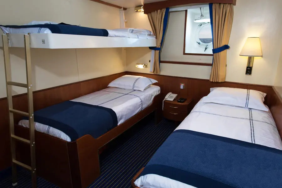Edge of the Earth: Antarctica by Expedition Ship | 11-Days Ushuaia Roundtrip