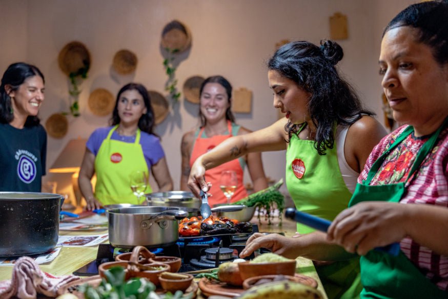 Epic Icons of Central America: Multi - Country Eco - Journey | Mexico City → Antigua / San José (29/45 or 62 Days) - Zero Trace Tours