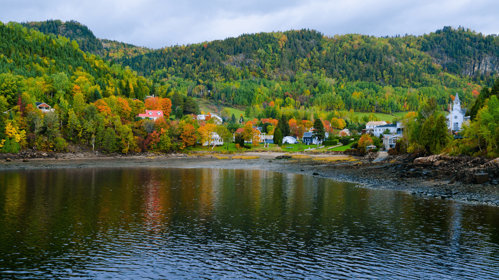 Epic Northern Québec Escape: 7 - Day Fjords, Trails & Cozy Lodge (Summer/Winter) - Zero Trace Tours