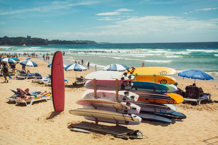 Iconic Aussie Traverse (10–23 Days) | Urban Icons, Uluru Sunsets & Whitsunday Sails - Zero Trace Tours