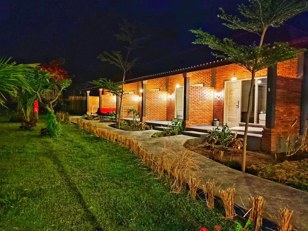 Icons of Bali: 12 - Day Surf, Temples & Turtle Adventure - Zero Trace Tours