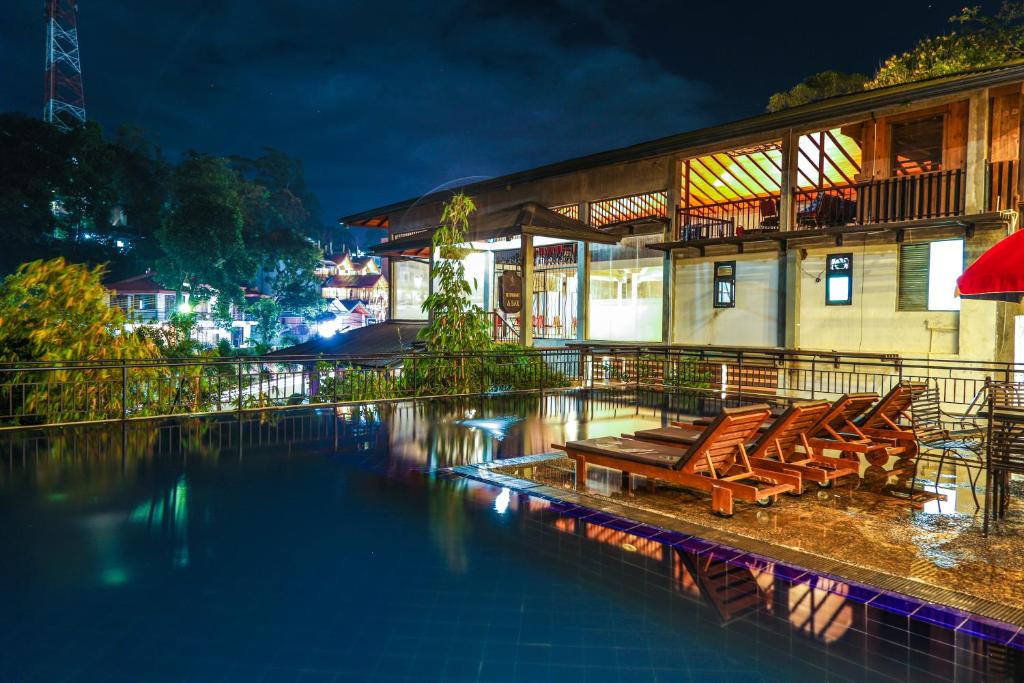 Icons of Sri Lanka | 12 - Days of Spice Gardens, Emerald Hills & Tropic Coasts - Zero Trace Tours