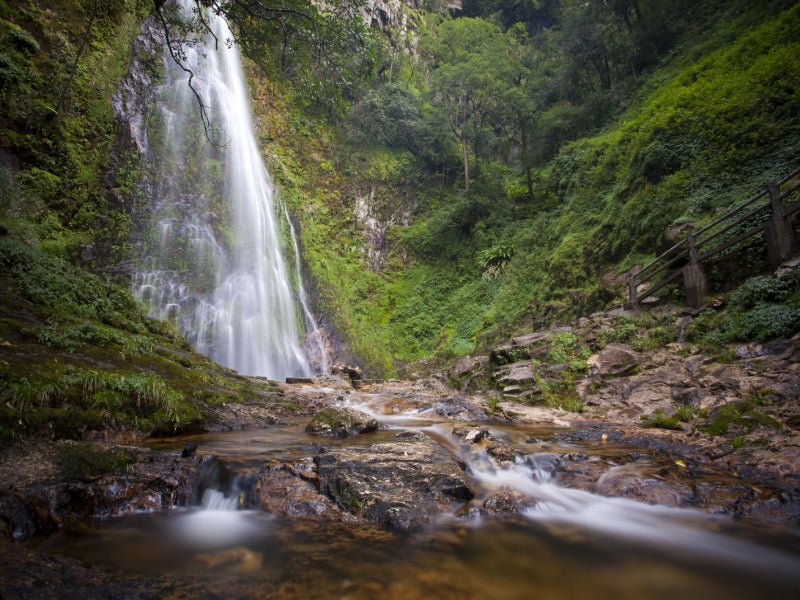 Icons of Vietnam | 12/15 Days of Old Towns, Epic Views & Street Eats - Zero Trace Tours