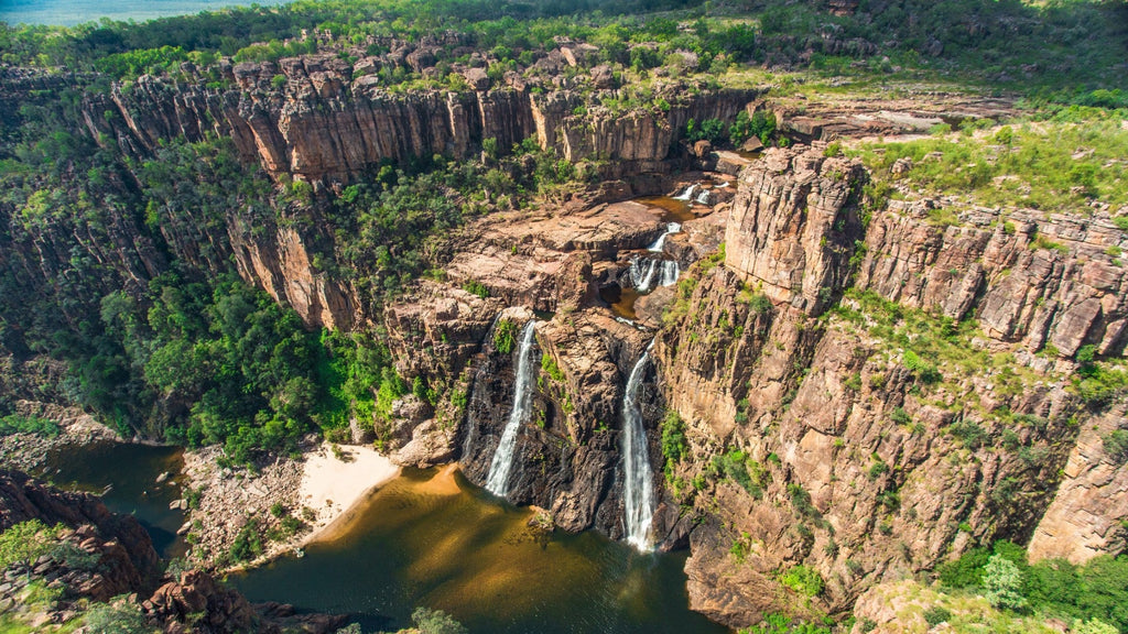 Kakadu's Ancient Wonders: 3 - Day Camping Adventure - Zero Trace Tours