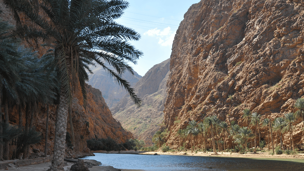 Mystical Oman: 8 - Day Desert & Mountain Discovery - Zero Trace Tours