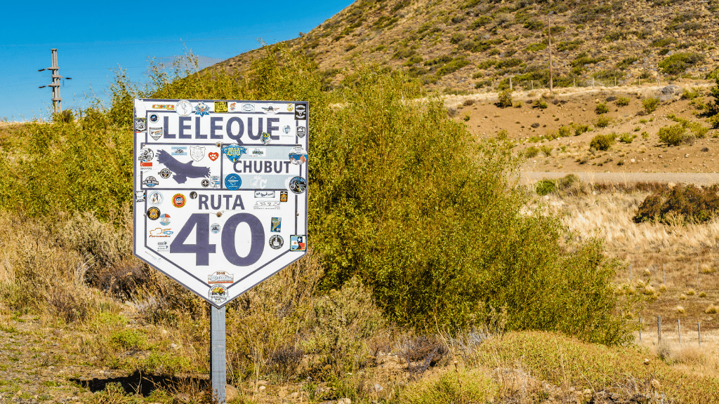 Patagonia Your Way: 14 - Day Sights or Trails Adventure - Zero Trace Tours