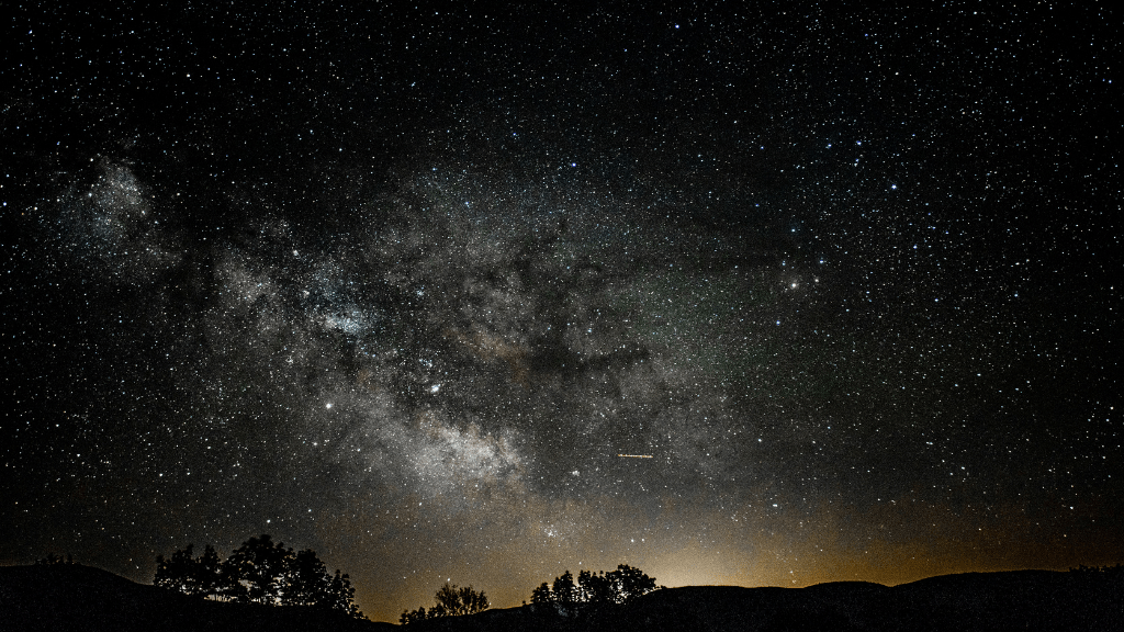 Perth to Broome West Coast Bus Adventure: 9–14 Day Small - Group Tour (One - Way or Return) - Zero Trace Tours