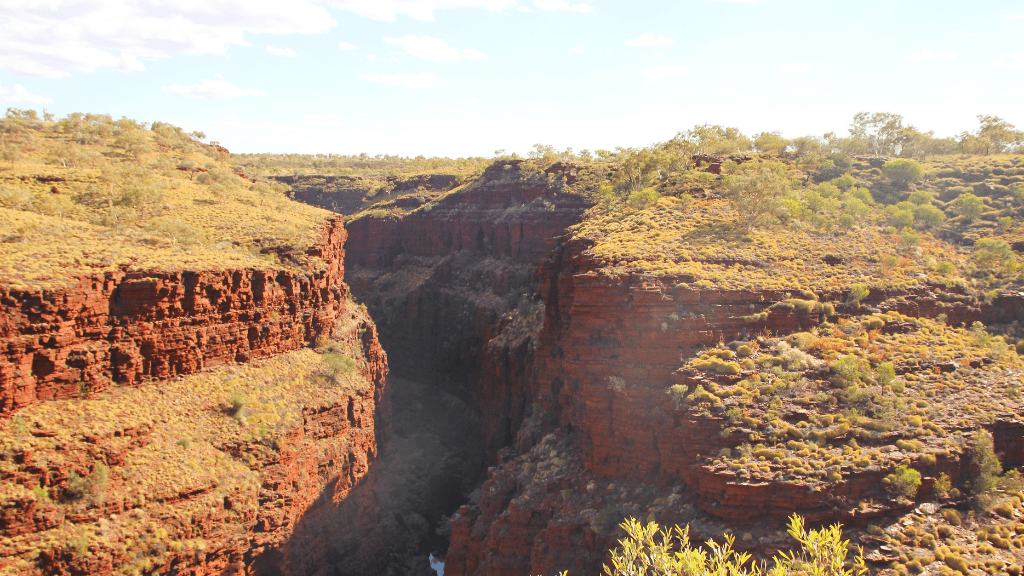 Perth to Broome West Coast Bus Adventure: 9–14 Day Small - Group Tour (One - Way or Return) - Zero Trace Tours