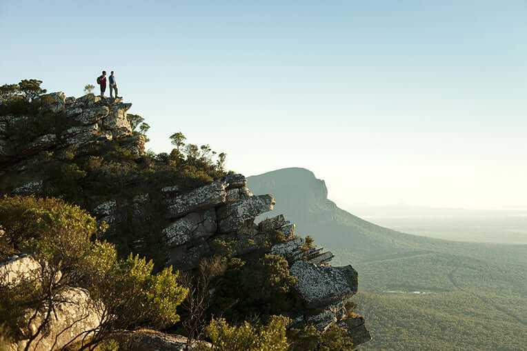 Southern Grampians Peaks: 5 - Day Epic Trek from Jimmy Creek to Dunkeld - Zero Trace Tours