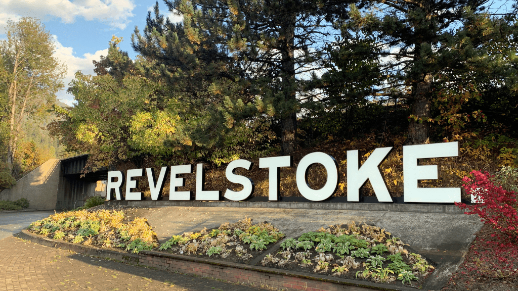 The Rockies 8 - Day Turquoise Corridor | Banff, Jasper, Whistler & the Okanagan — Vancouver ⇄ Calgary - Zero Trace Tours