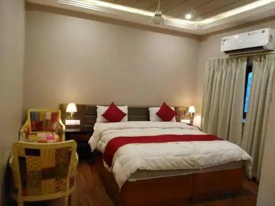 Timeless Icons of India | 12 Days of Palaces, Spice & Sacred Cities - Zero Trace Tours