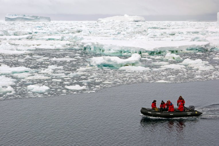 Ultimate Antarctica Expedition: 11 - Day Polar Wildlife Voyage - Zero Trace Tours
