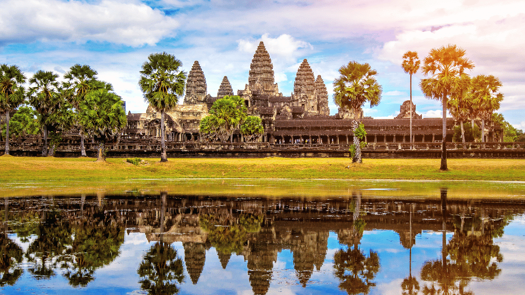 Unlock Vietnam - Cambodia: 17 - Day Hanoi to Angkor & Mekong Adventure - Zero Trace Tours