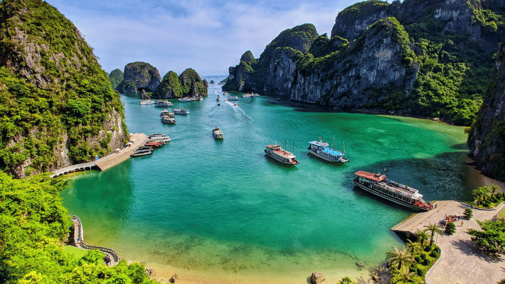 Unlock Vietnam - Cambodia: 17 - Day Hanoi to Angkor & Mekong Adventure - Zero Trace Tours