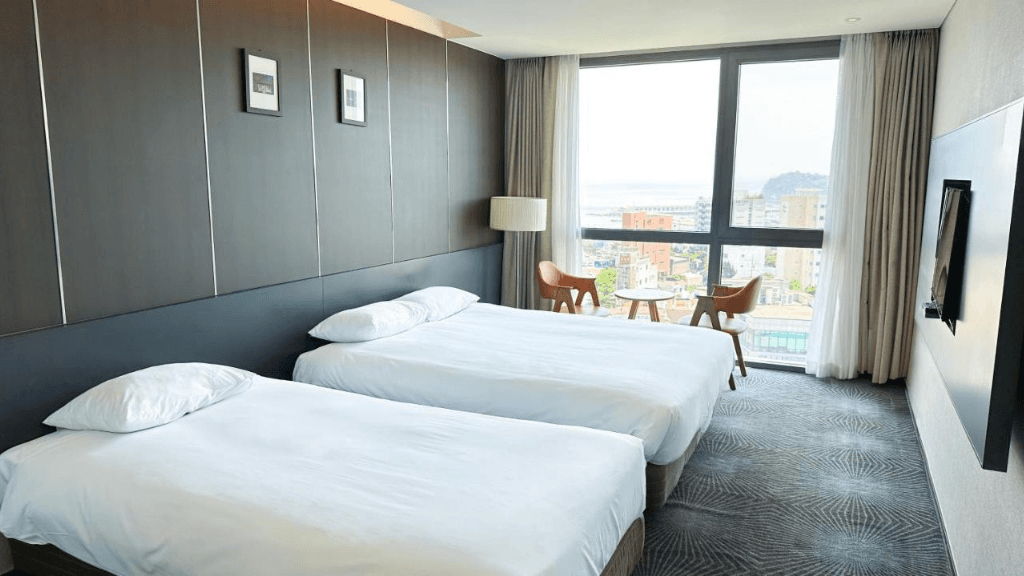 Vibrant Icons of South Korea | 10/13 Days of K - Wave & Ancient Ways - Zero Trace Tours