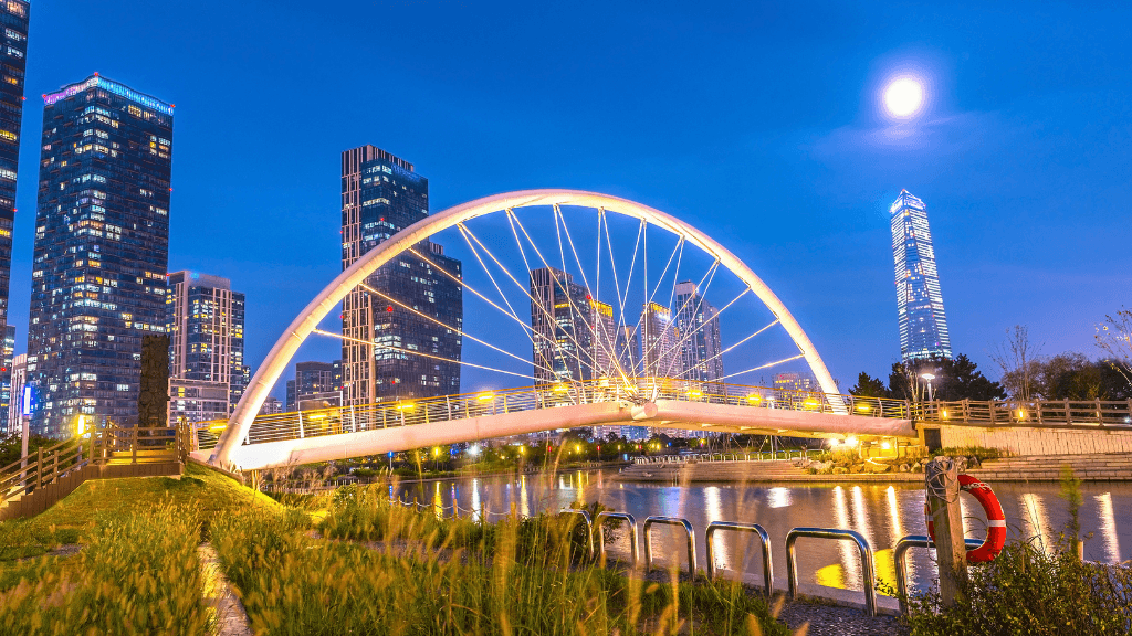 Vibrant Icons of South Korea | 10/13 Days of K - Wave & Ancient Ways - Zero Trace Tours